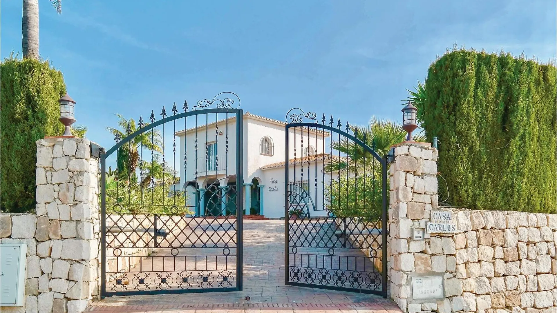 6 Bedroom Stunning Home In Las Lagunas De Mijas 푸엔히롤라 0*,  스페인