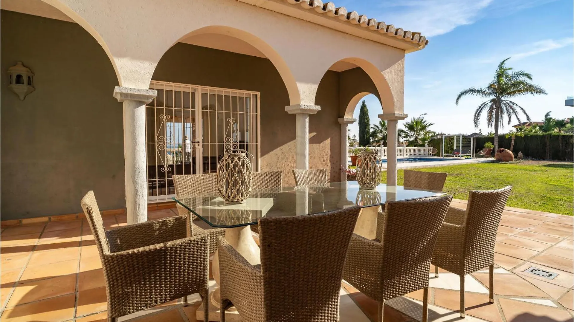 펜션 6 Bedroom Stunning Home In Las Lagunas De Mijas 푸엔히롤라